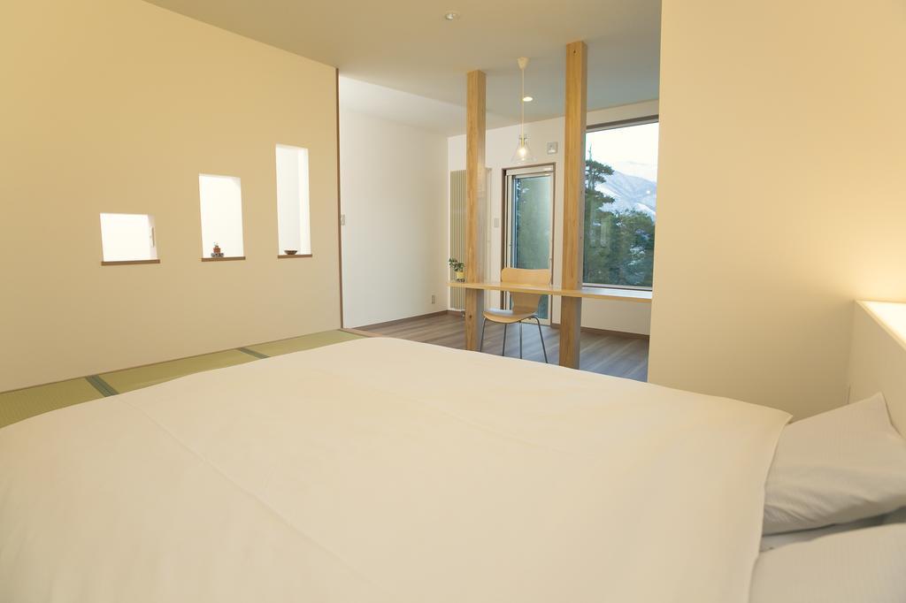 Ryokan Mokuzin Хакуба-Мура Номер фото